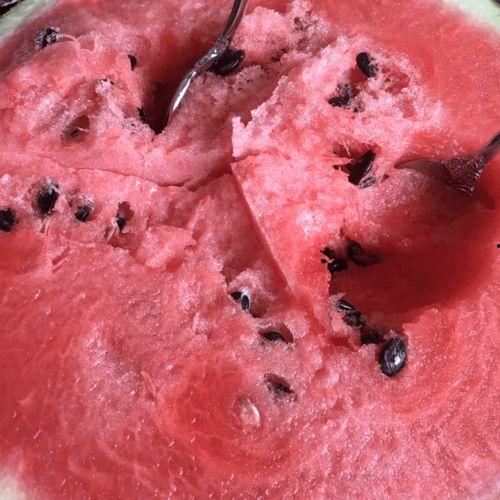 吃瓜多了拉血,揭秘饮食与健康之谜