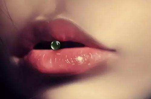 一个瓜吃的嘴唇发麻,一嘴瓜香引发奇趣体验