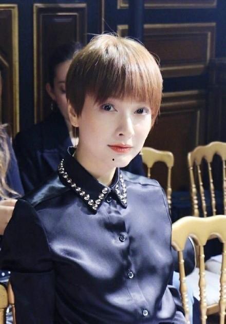 短发吃瓜网,揭秘娱乐圈热点，轻松解读时尚潮流