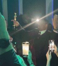 奥斯卡吃瓜表情,吃瓜表情背后的明星秘密大揭秘