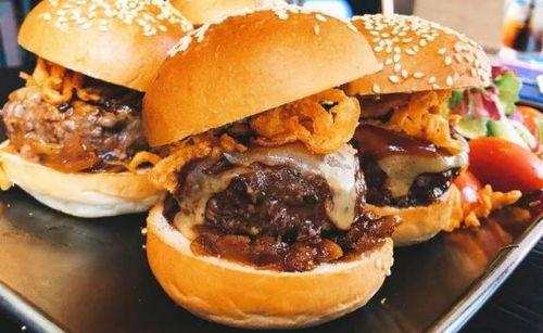 七号汉堡吃瓜,揭秘网红美食背后的吃瓜故事