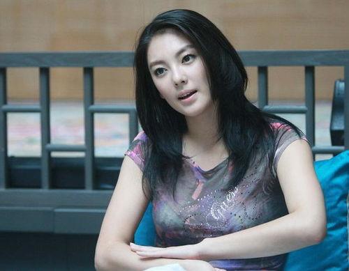 张雨琦吃瓜,揭秘娱乐圈背后的真相