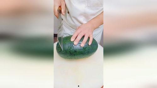 安逸吃瓜短剧,短剧里的欢乐时光