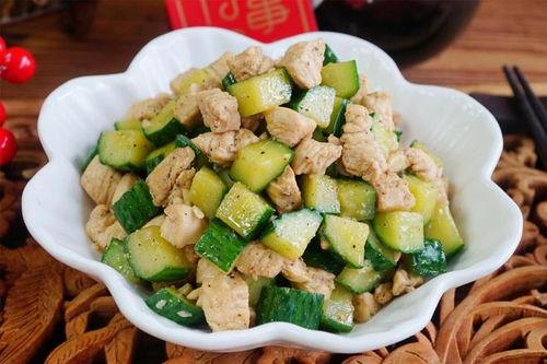 吃鸡瓜情侣,携手闯荡虚拟战场，共度欢乐时光