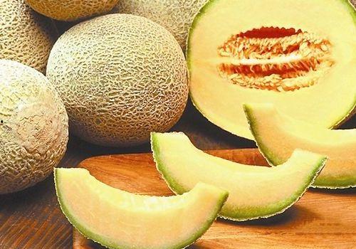 哈密瓜和葡萄能一起吃吗,哈密瓜与葡萄同食的兼容性探讨