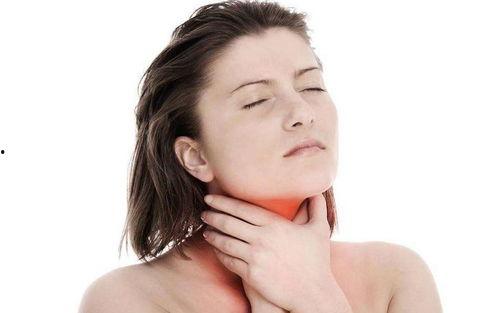 吃瓜后喉咙发涩