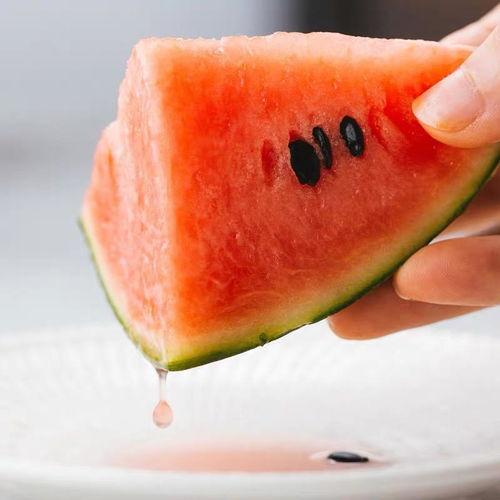 近几年吃瓜集合,盘点那些引发热议的网络事件