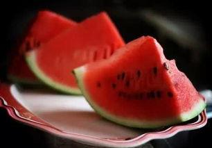 青青吃瓜,揭秘娱乐圈那些不为人知的幕后故事