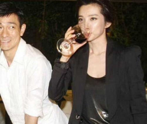 讲述喝酒吃瓜,畅谈饮酒与品瓜的乐趣