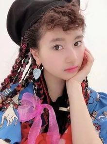 日本广告模特吃瓜,日本广告模特的夏日清凉吃瓜瞬间