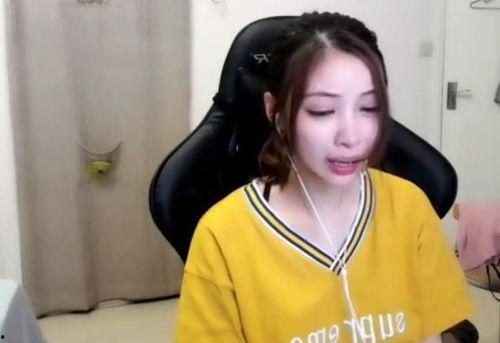 新疆妹妹吃瓜,一场味蕾与视觉的盛宴