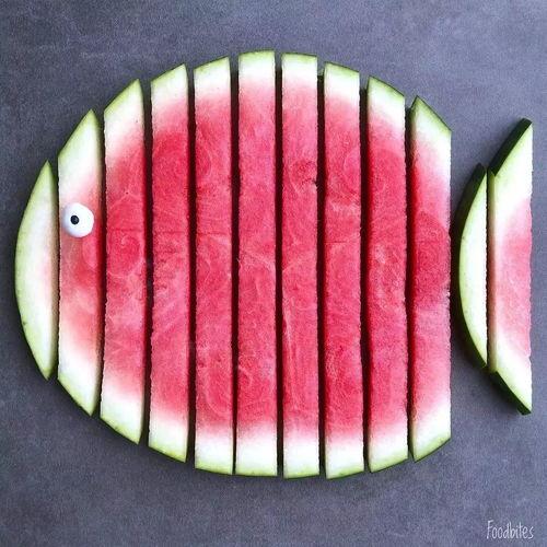 水果拼盘吃瓜菠萝,甜蜜瓜果与菠萝的完美邂逅