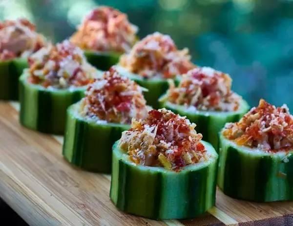 华妃吃瓜摆台,揭秘古代宫廷吃瓜文化